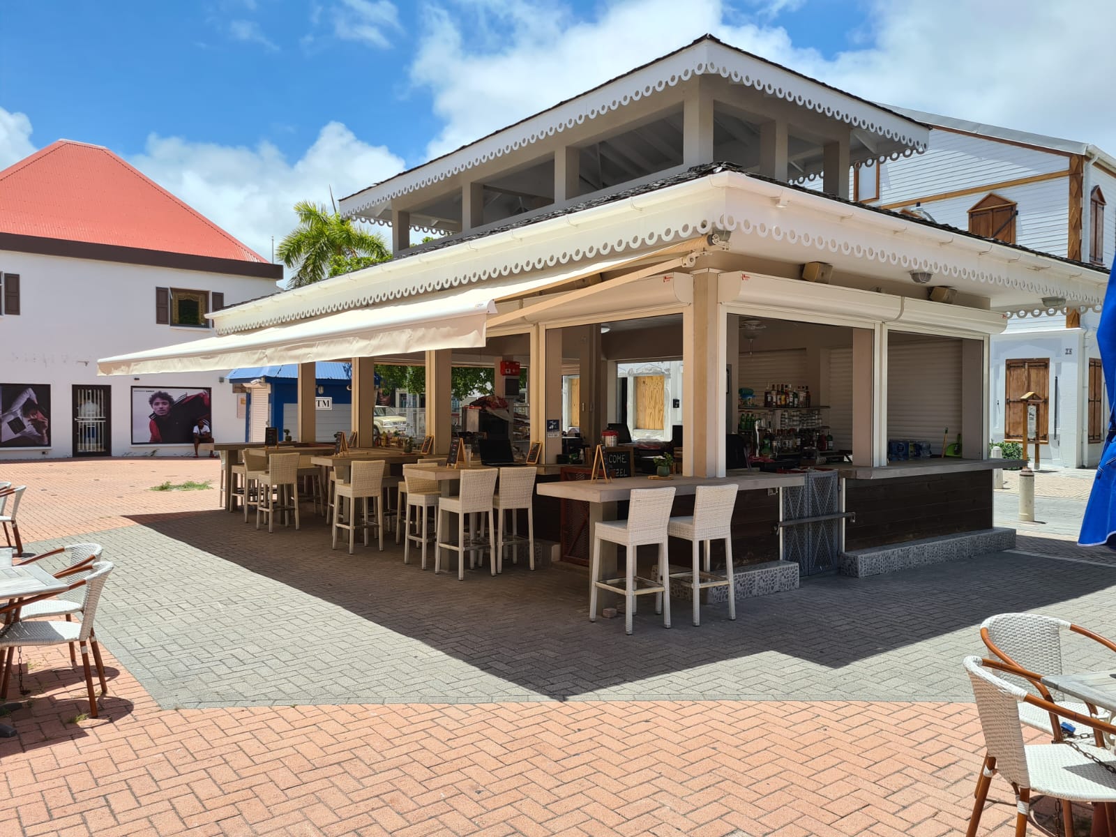 Schnitzelhouse SXM located on the Philipsburg Front Street