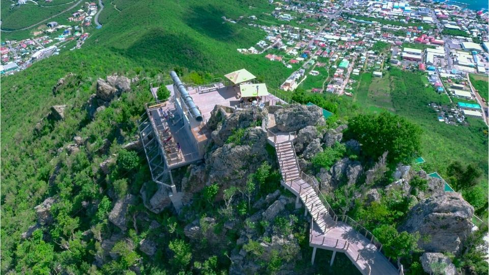 The Flying Dutchman St Maarten provides a thrill of a lifetime over the landscapes of the island